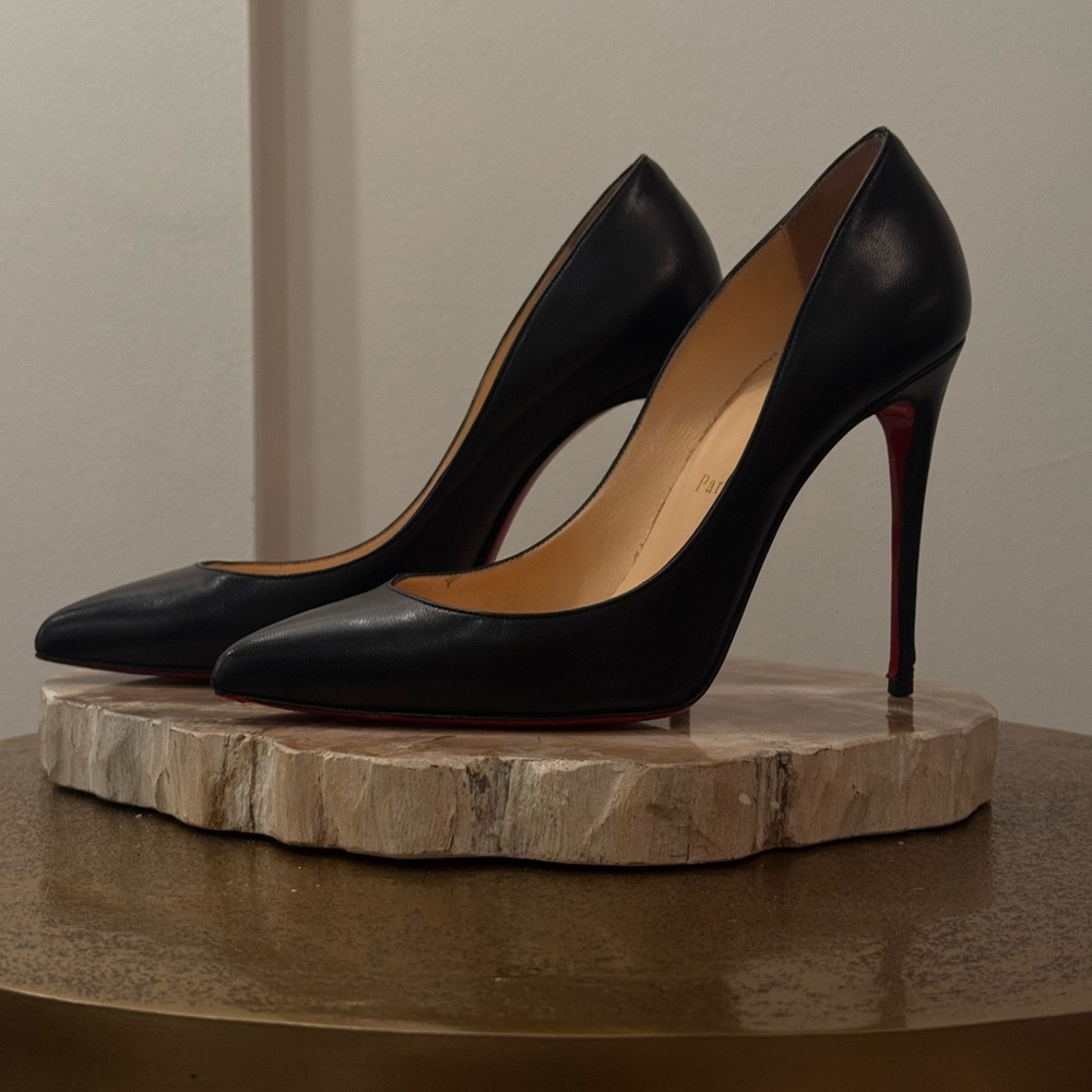 Christian Louboutin  120 Black Calf Leather Pumps Size 37 w origbox & shoe bags